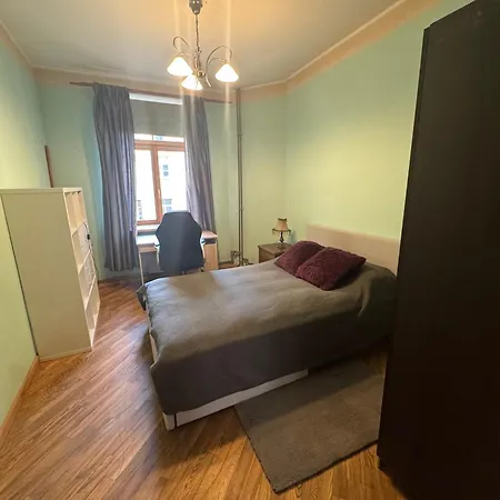 Quiet Centre Three Apartmet No. 35